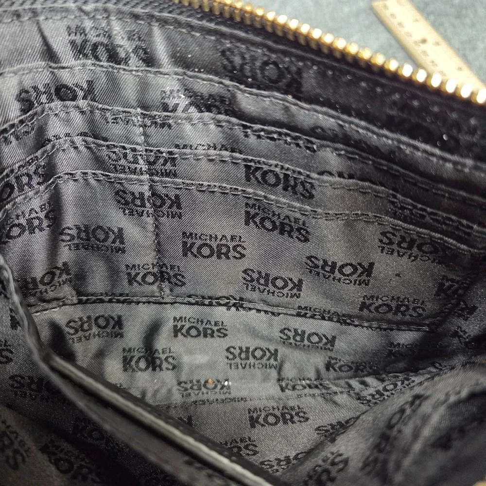 Michael Kors Fulton Travel Wristlet Black‎ Pebbled Leather Pouch Makeup Bag MK